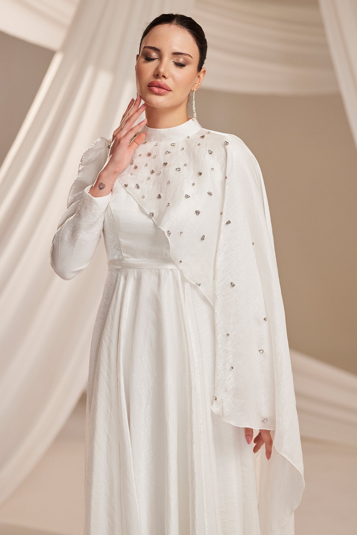 Hendy Abiye - BBHND2603