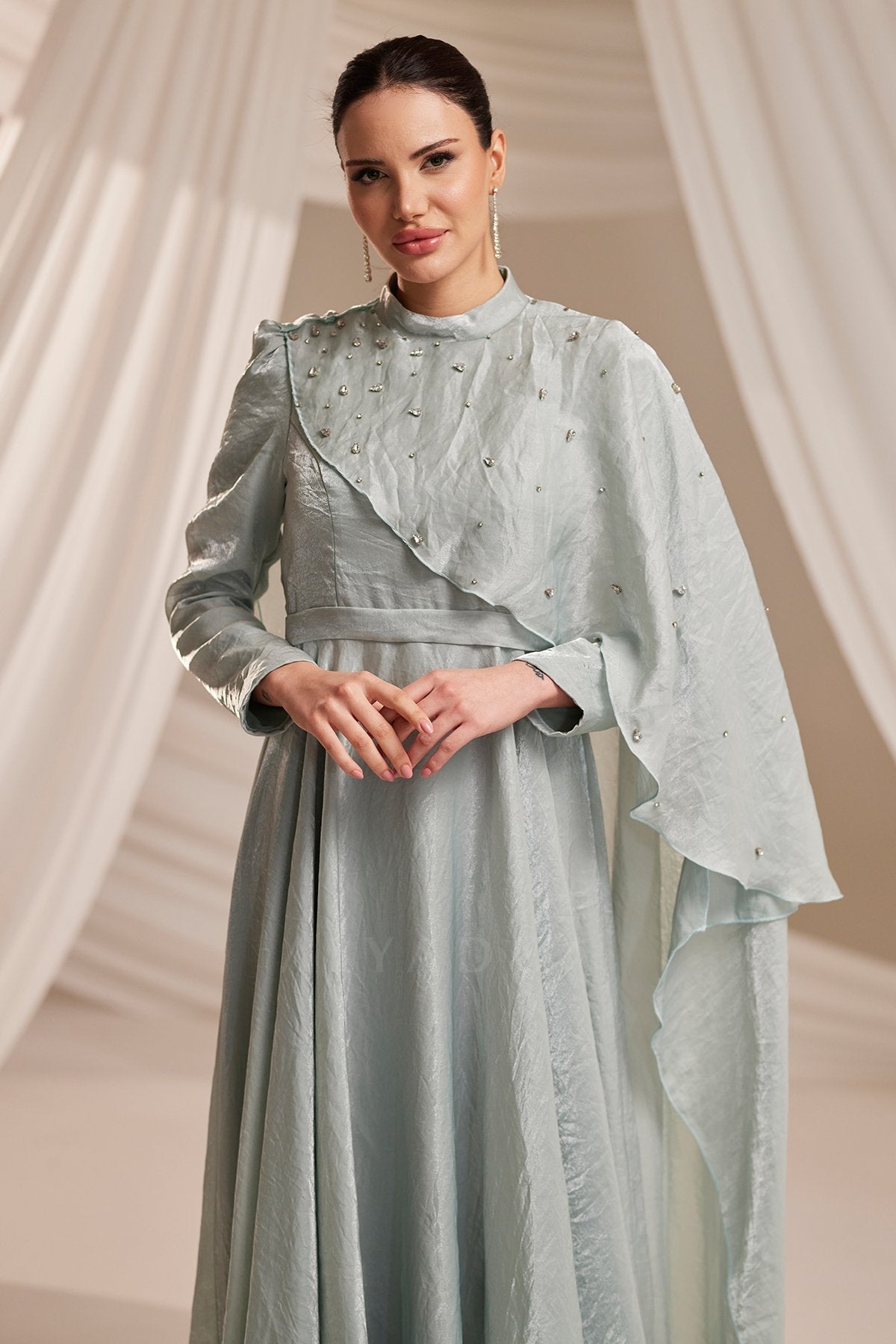Hendy Abiye - BBHND2603