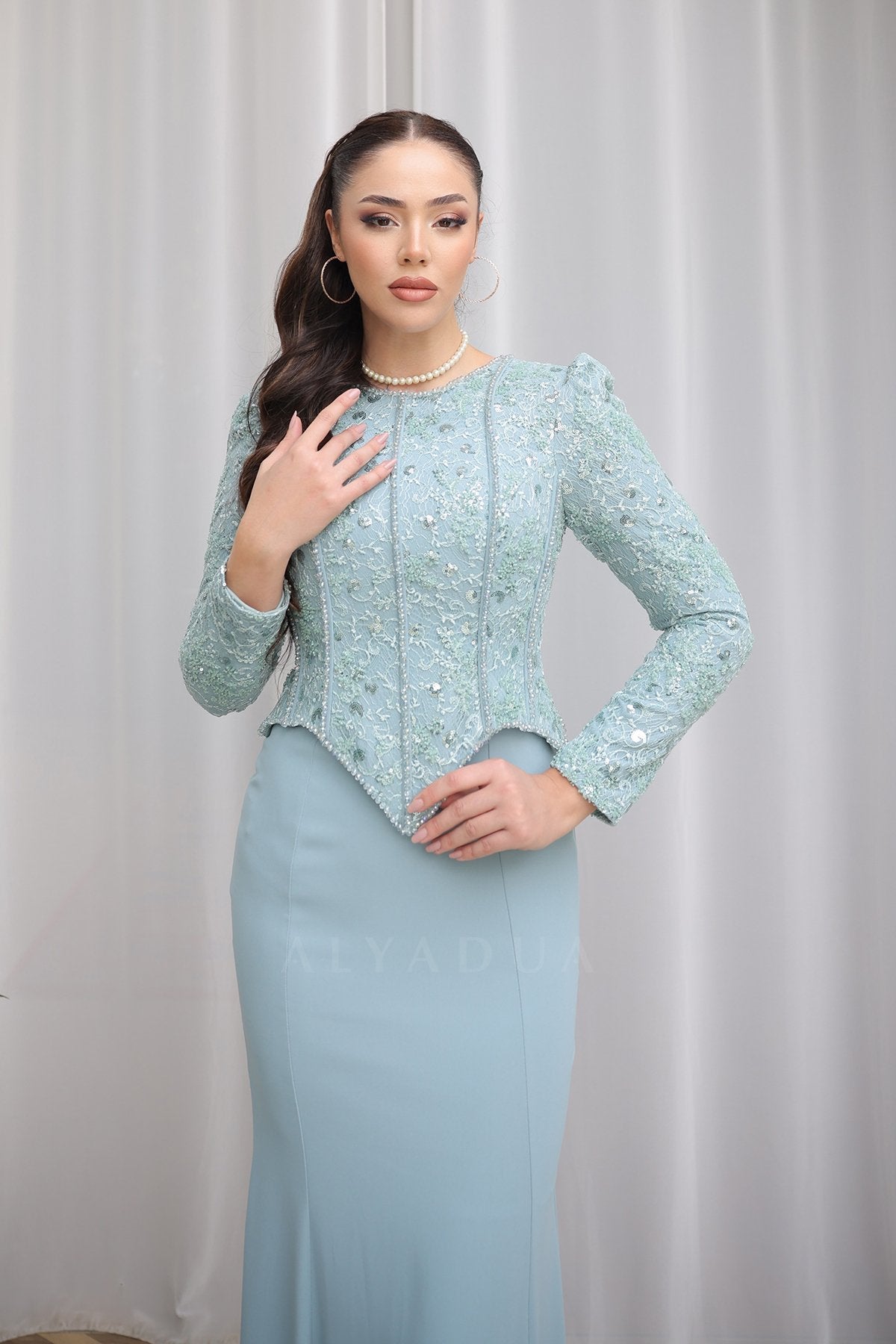 Tanya Abiye - RZTNY1504