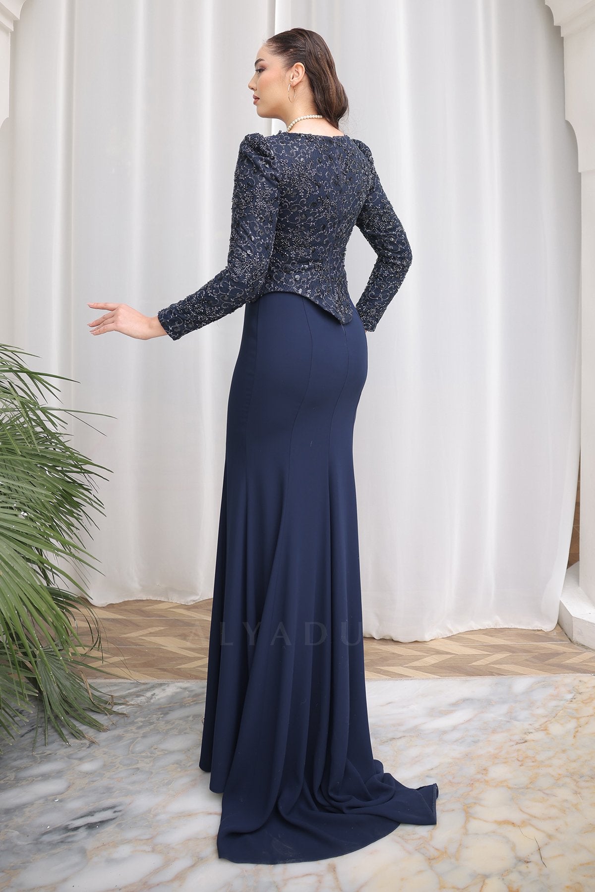 Tanya Abiye - RZTNY1504