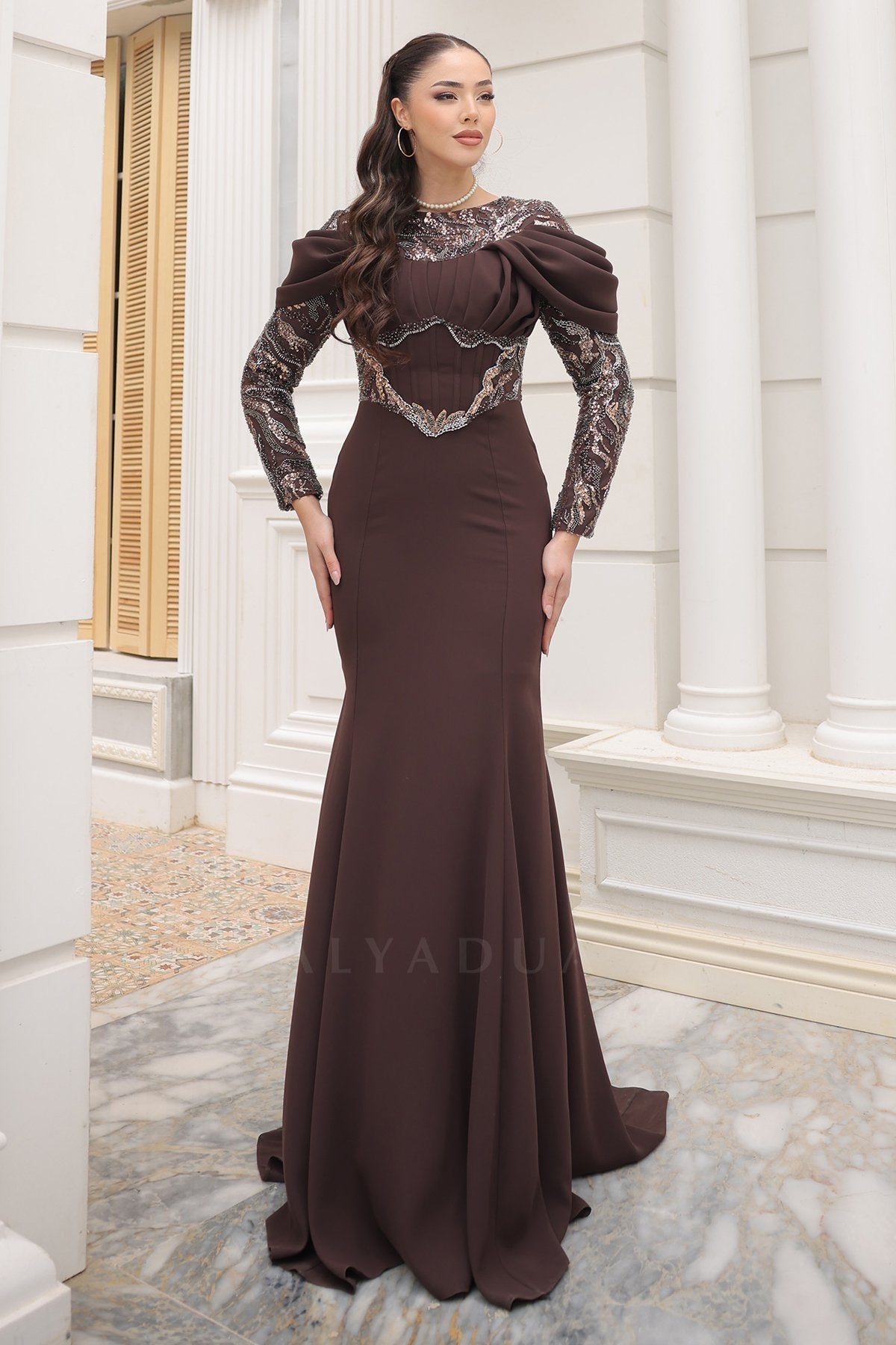 April Abiye - RZAPR1504