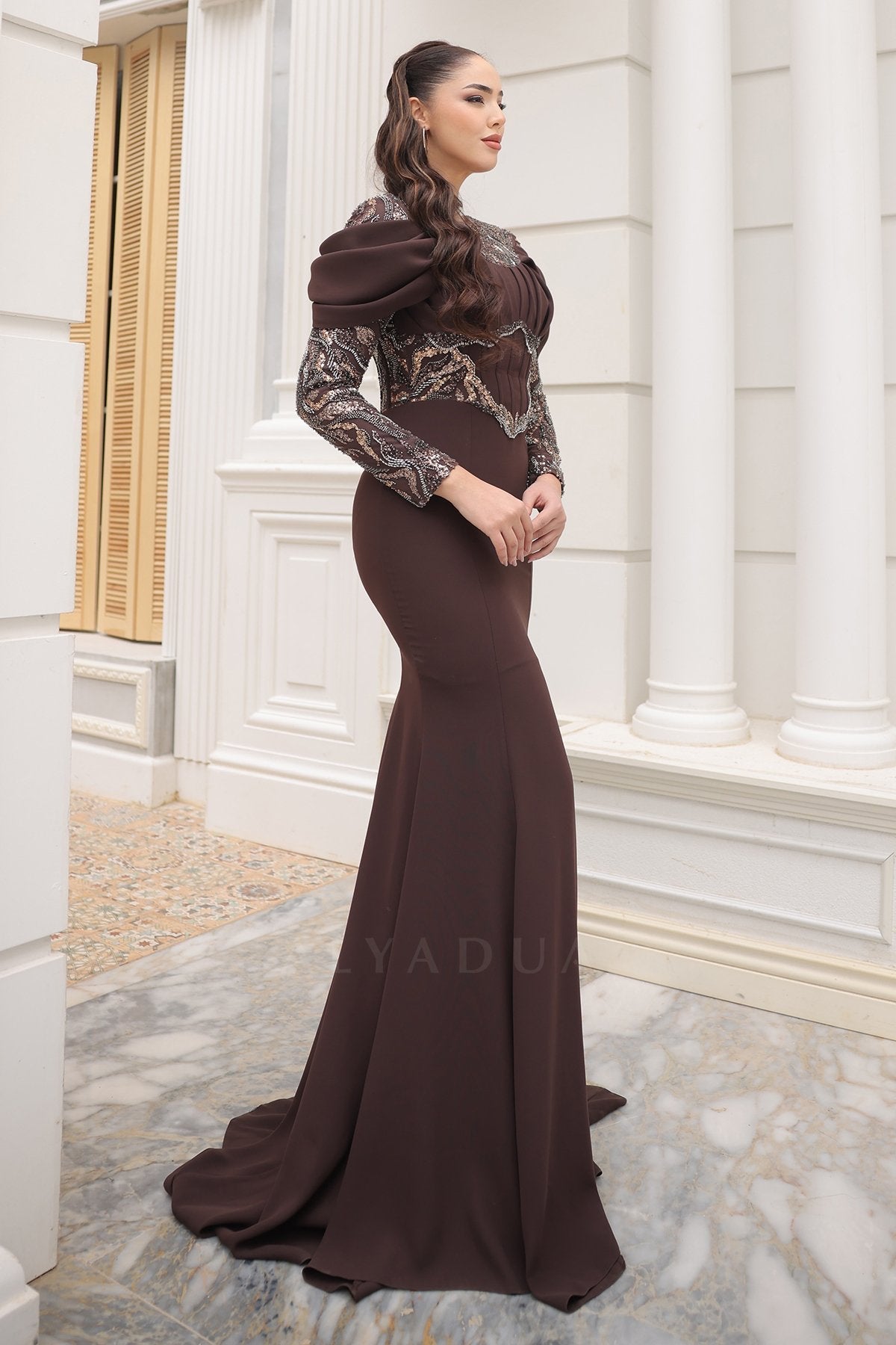 April Abiye - RZAPR1504