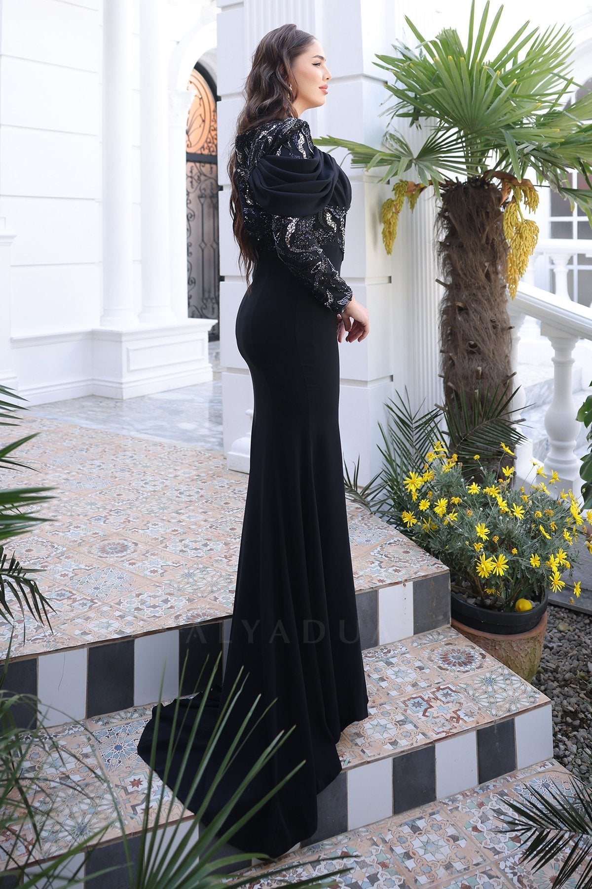 April Abiye - RZAPR1504